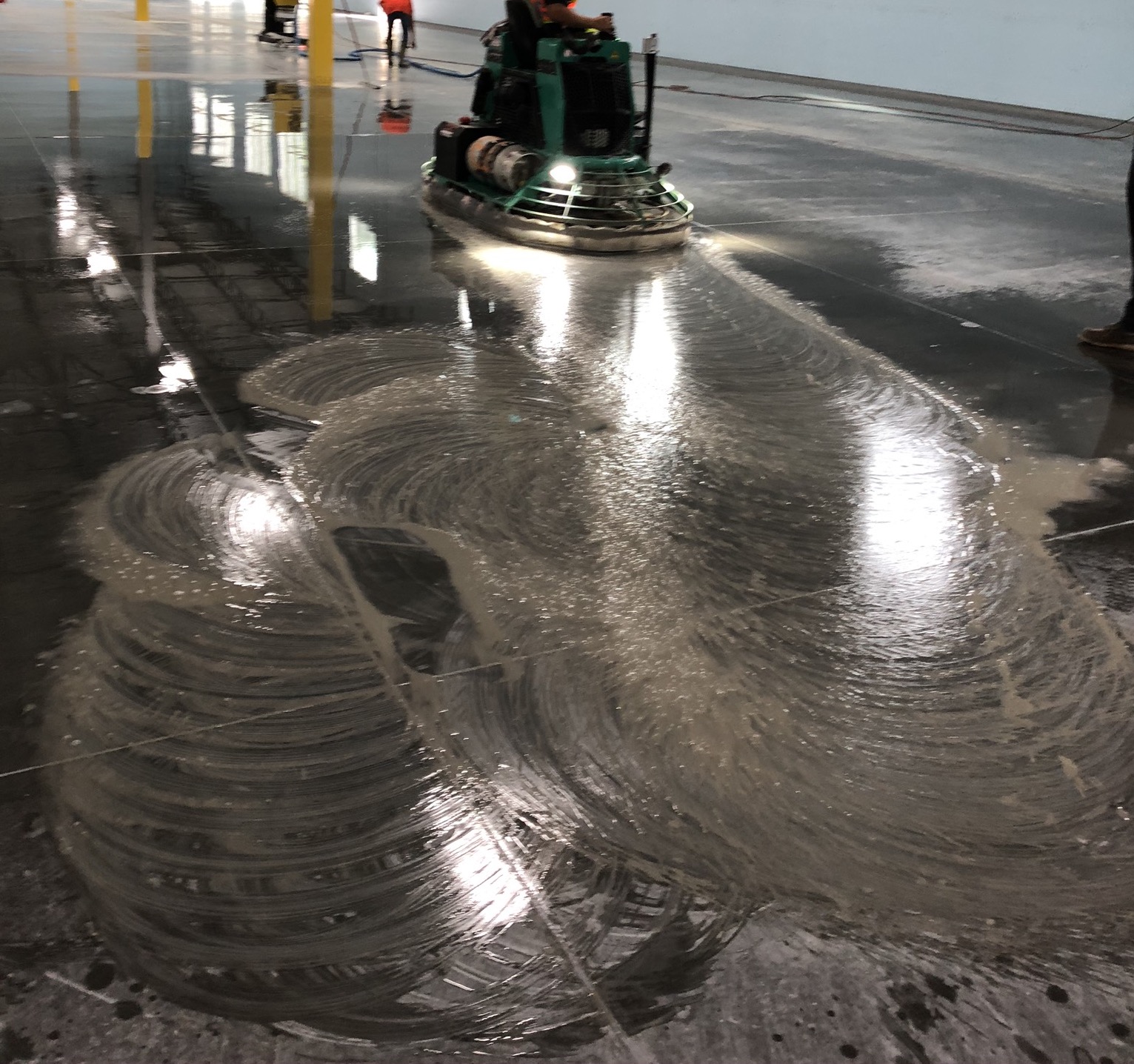 wet concrete floor polishing 